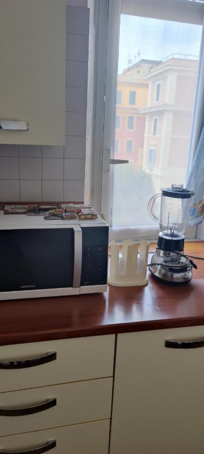 Quarto em Acomodações Particulares Camera Piazza Bologna Roma